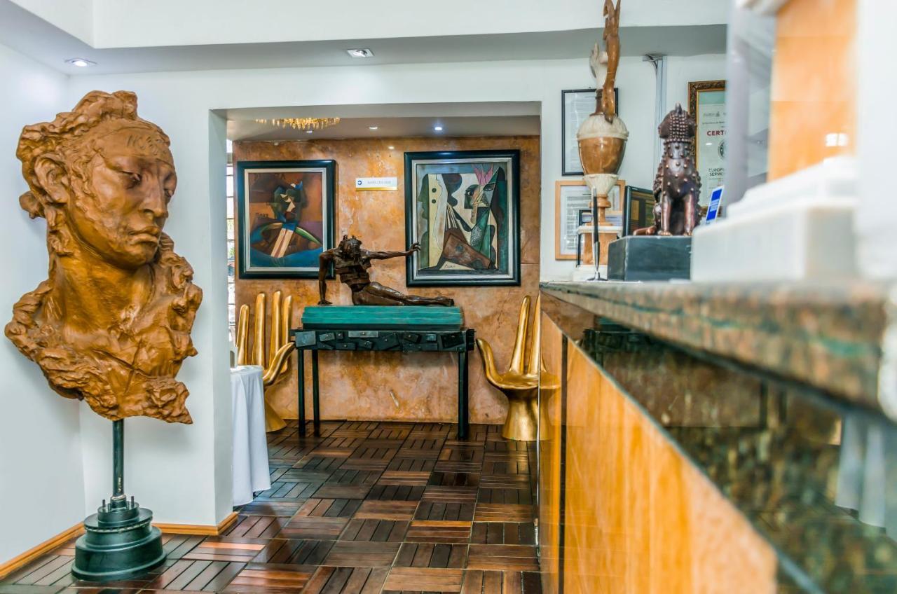 ספופן European Life Style Executive Suites מראה חיצוני תמונה