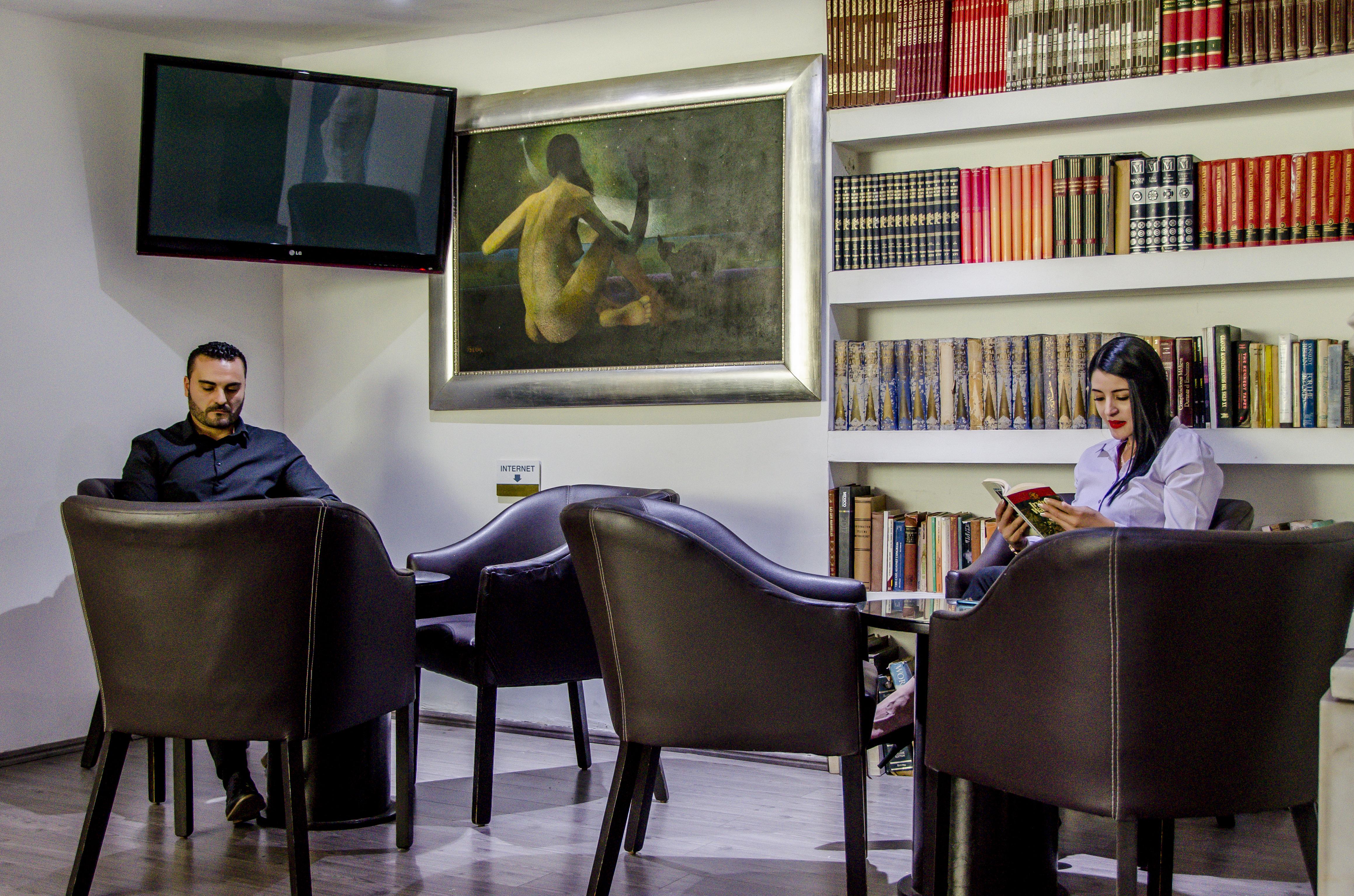 ספופן European Life Style Executive Suites מראה חיצוני תמונה