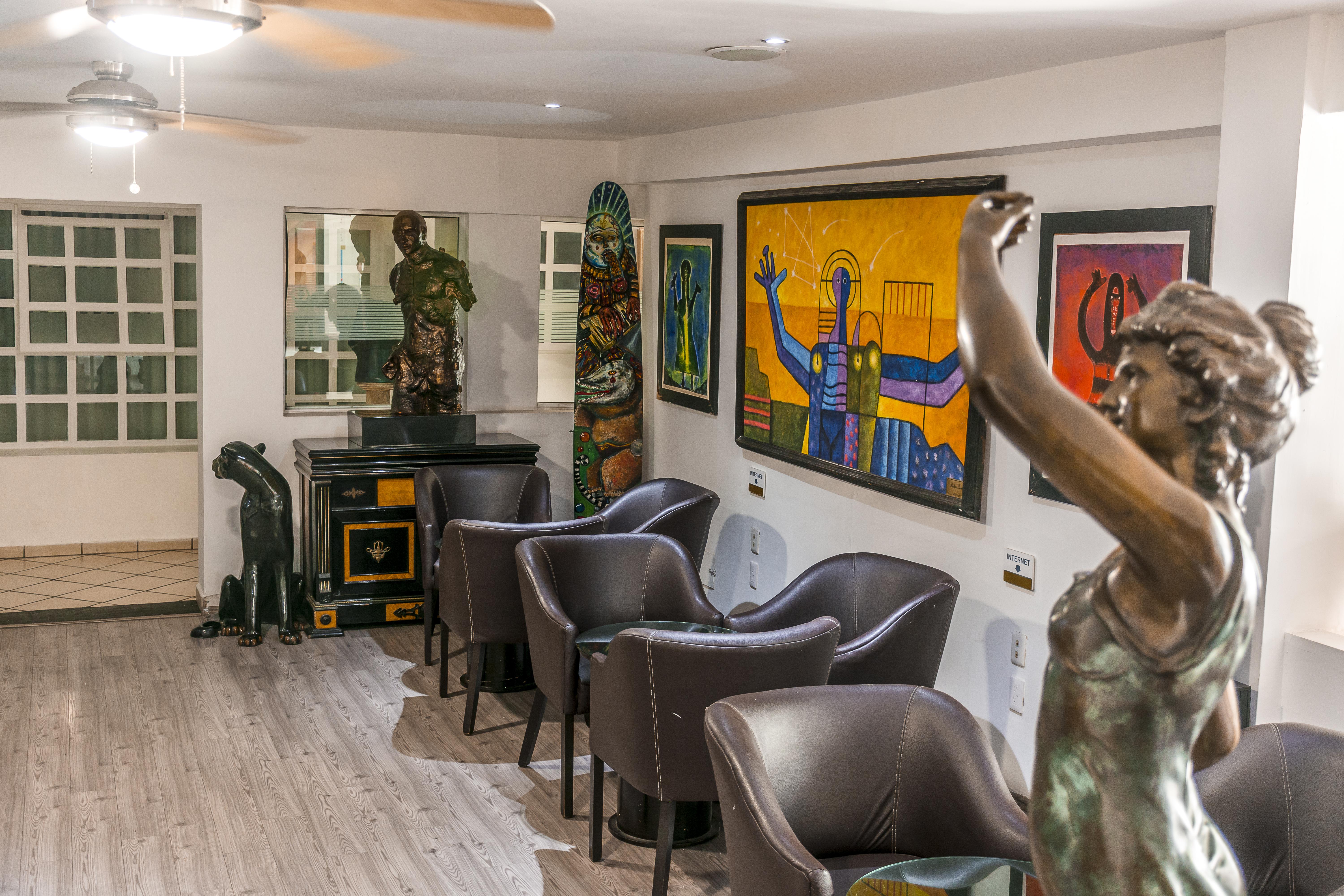 ספופן European Life Style Executive Suites מראה חיצוני תמונה