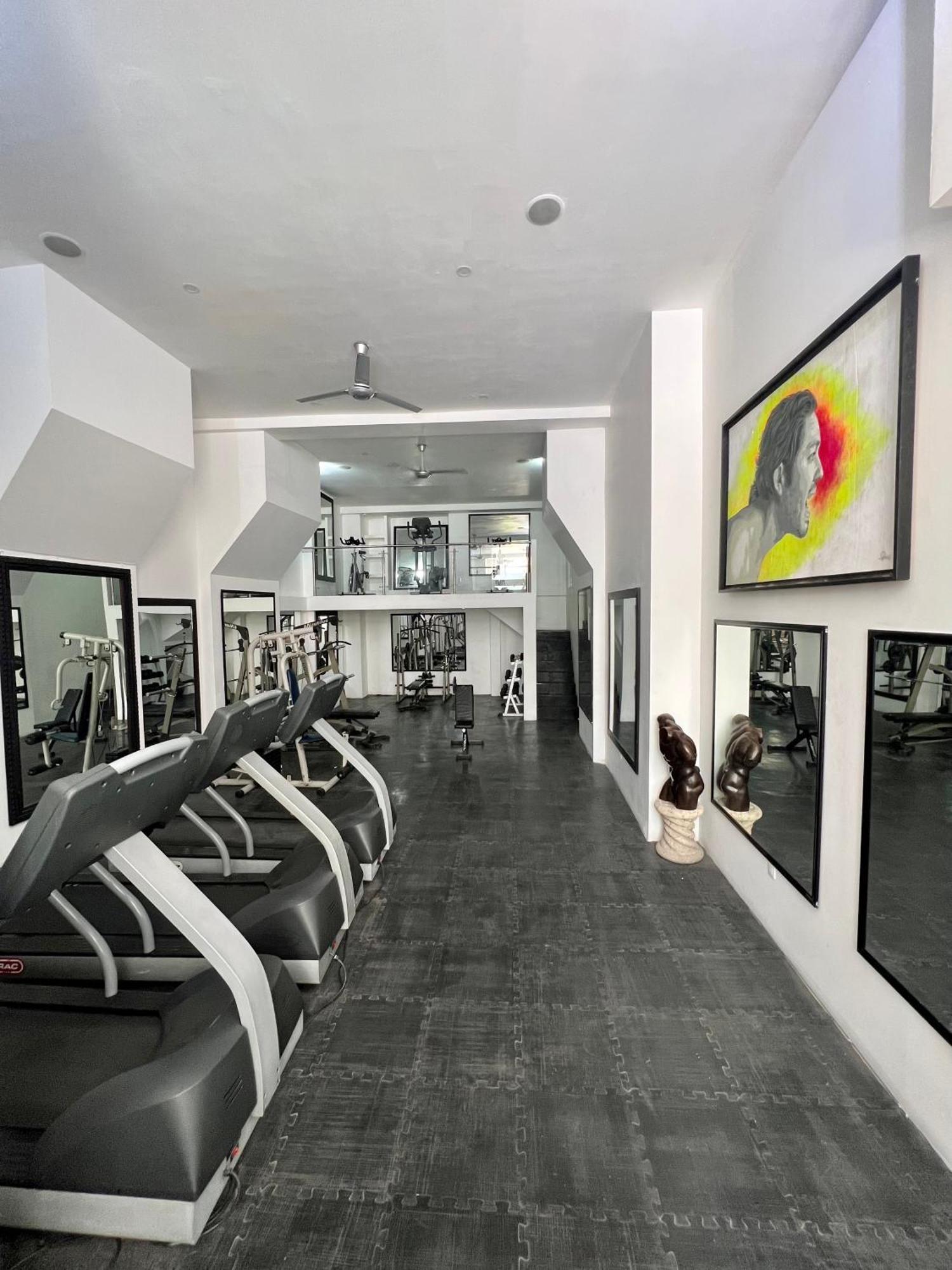 ספופן European Life Style Executive Suites מראה חיצוני תמונה